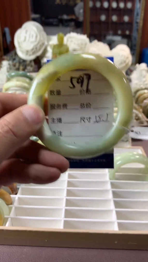 未镶嵌蛇纹石玉手镯597