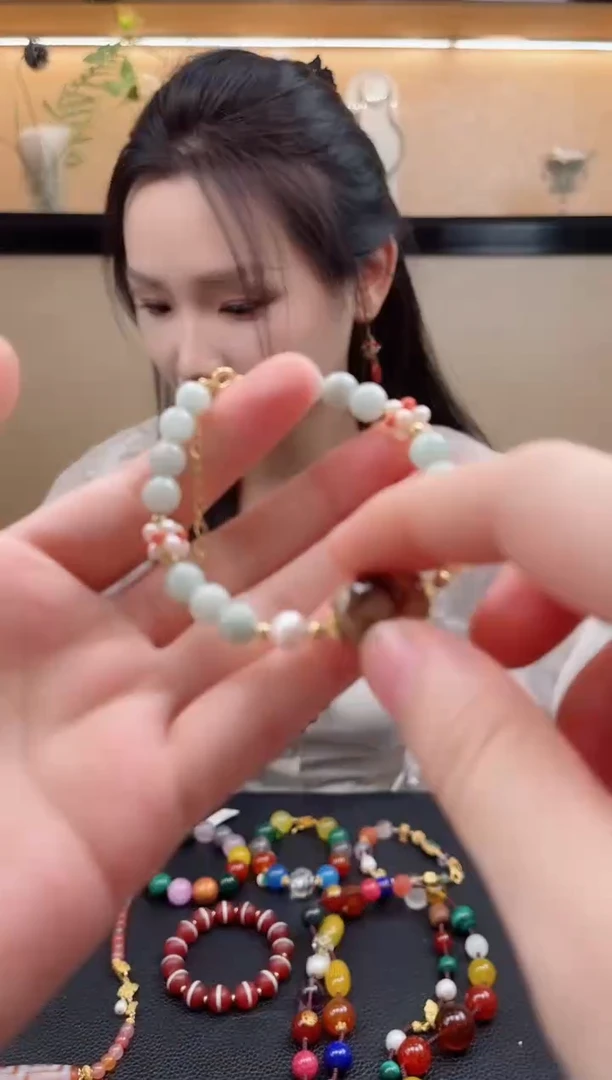 银S925镶嵌手链翡翠默认微瑕，介意勿拍！