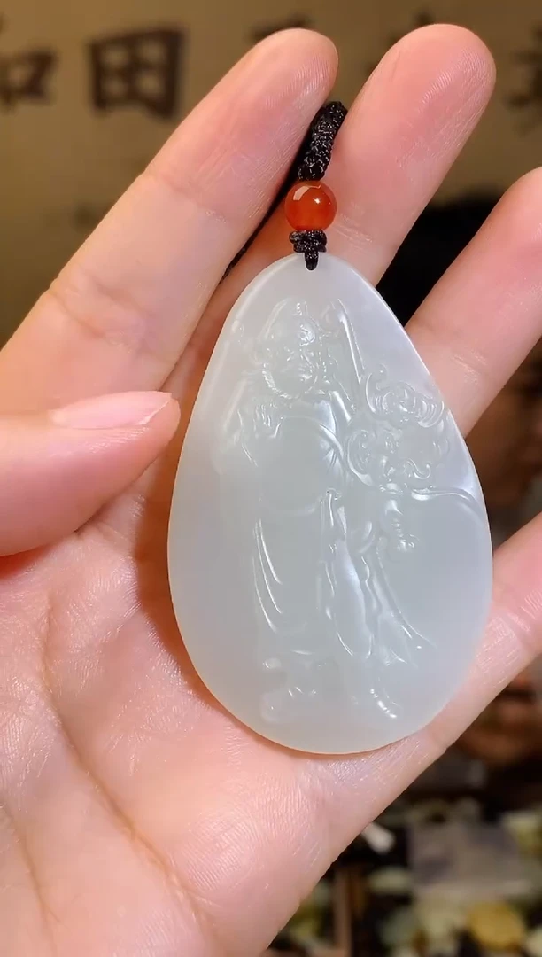 和田玉未镶嵌颈饰1