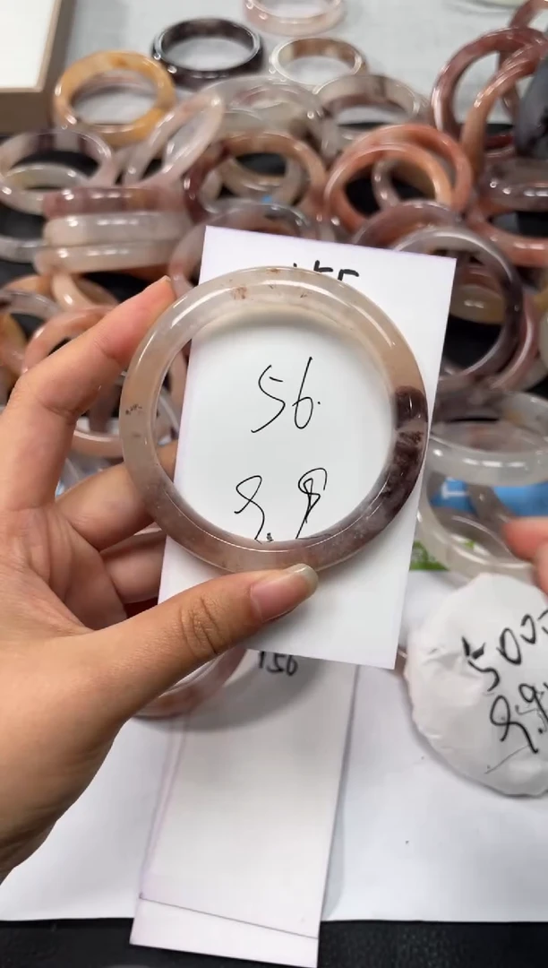 未镶嵌手镯石英质玉155