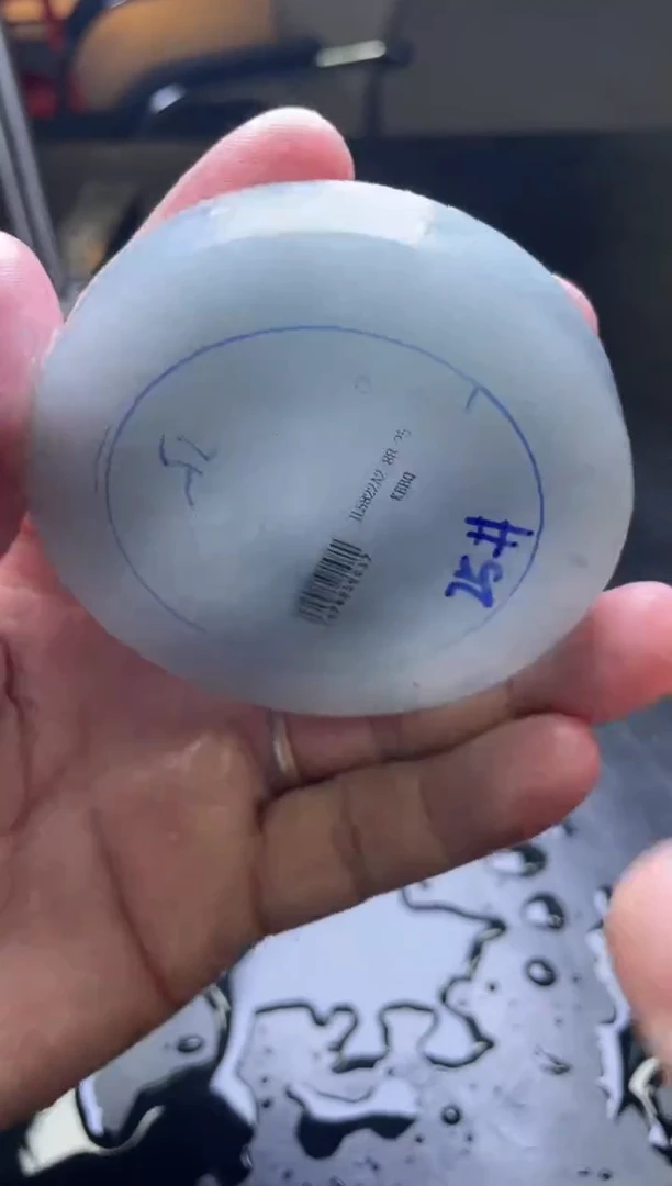 未镶嵌手镯定制翡翠人****天翡翠定制手镯含芯