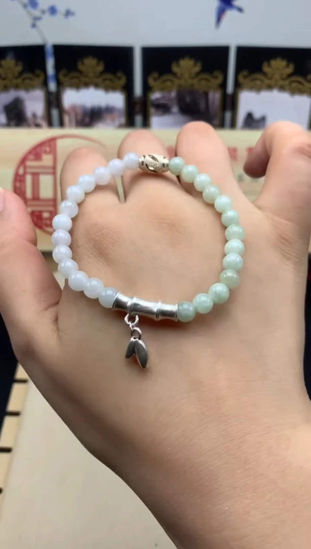 翡翠未镶嵌颈饰/////