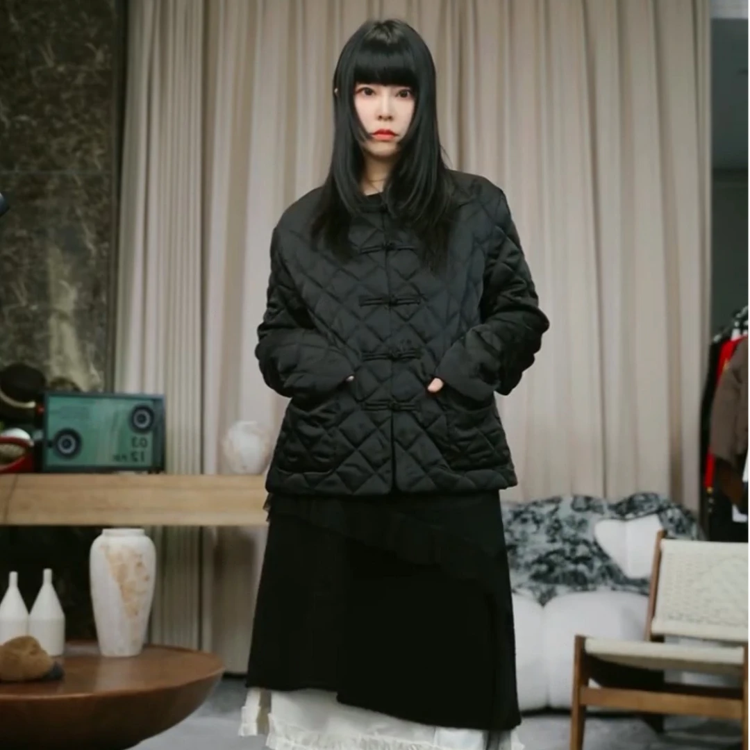 infobyfive2025秋冬新款新中式盘扣黑色棉格外套伍NF0510034