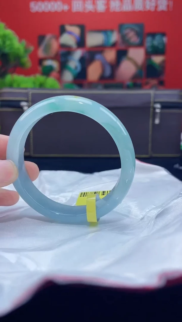 翡翠手镯未镶嵌2手镯