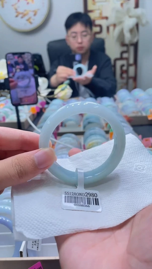 未镶嵌手镯翡翠208-55
