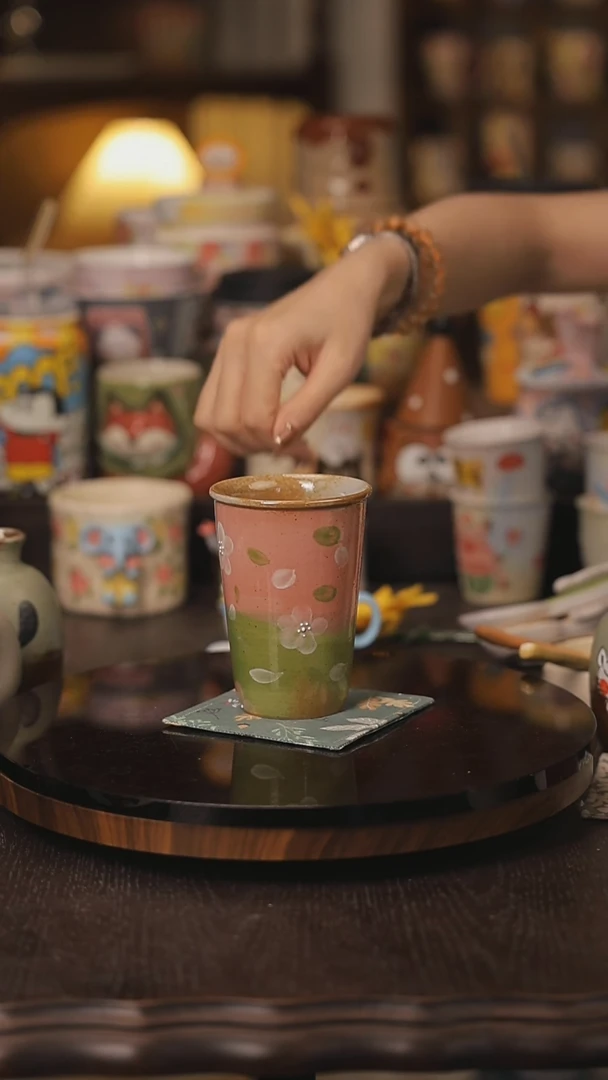 景德镇釉下彩绘设计师款式陶瓷