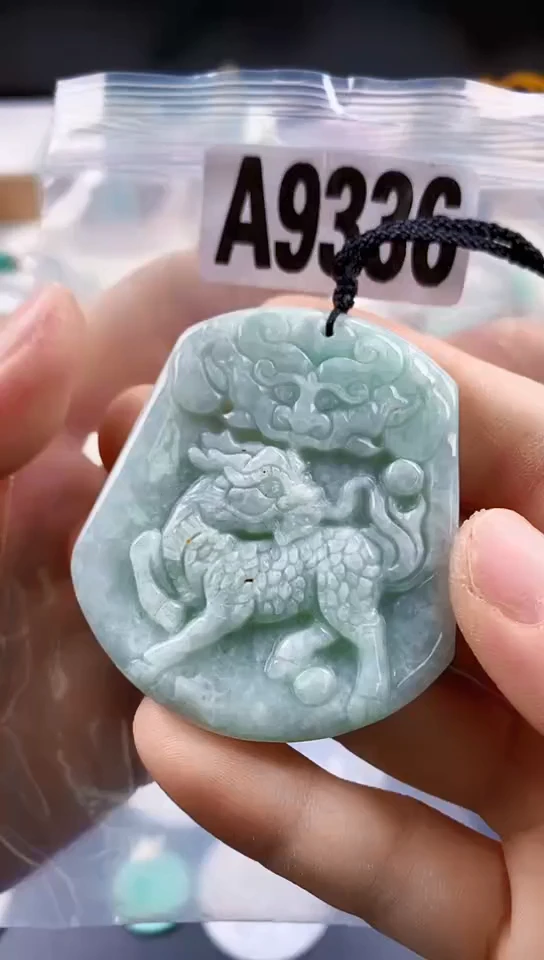 颈饰未镶嵌翡翠天然翡翠吊坠挂件