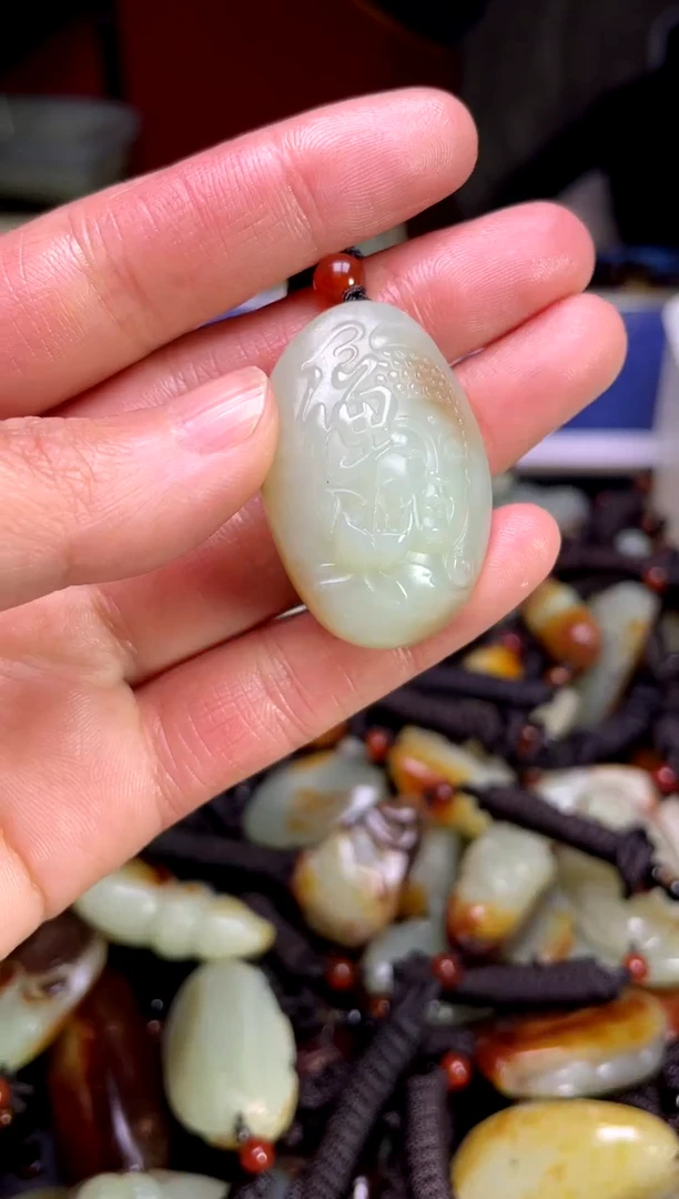 【闪购商品】和田玉颈饰未镶嵌1