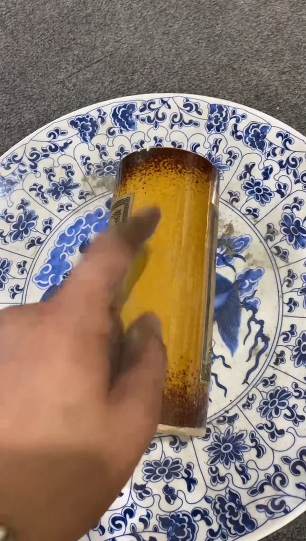 瓷片手工手绘依山傍水瓶