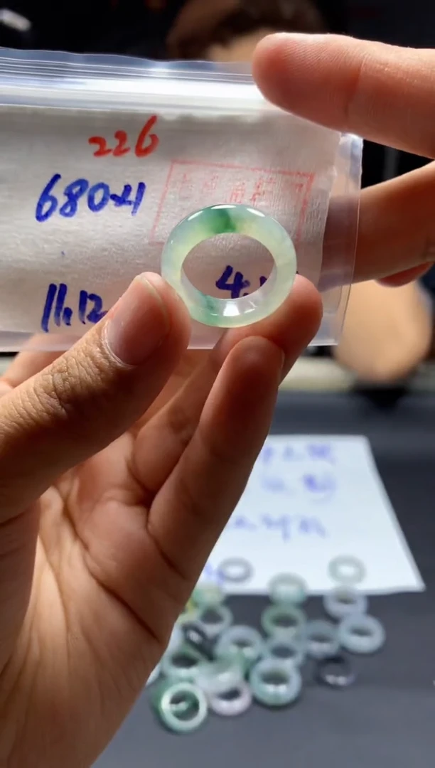 定制翡翠未镶嵌戒圈#680元-毛货需精细抛光