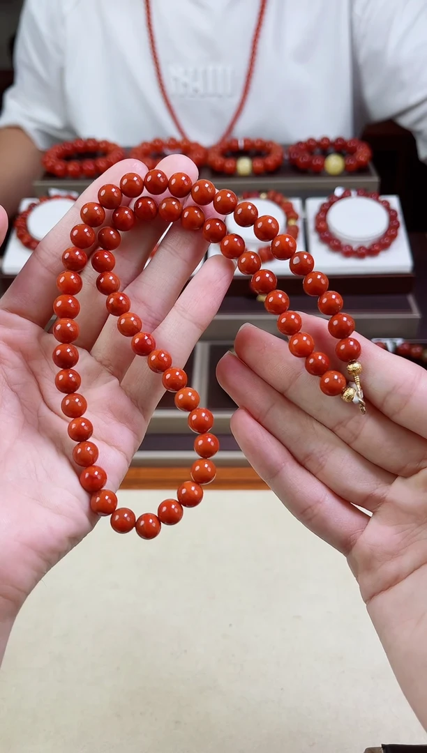 南红玛瑙瓦西女神链8+银S925镶嵌一个/条