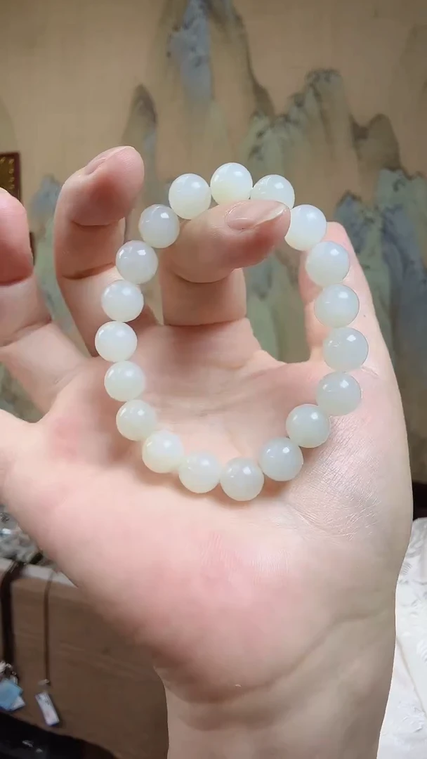 和田玉未镶嵌颈饰手串