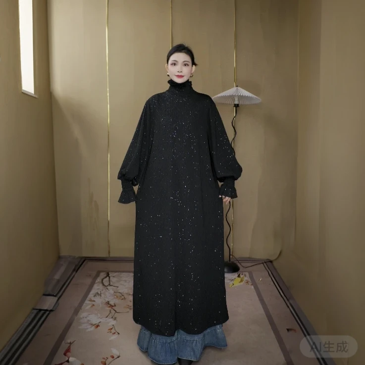 【478】黑色高领烫金时尚松弛感收褶长款过膝连衣裙