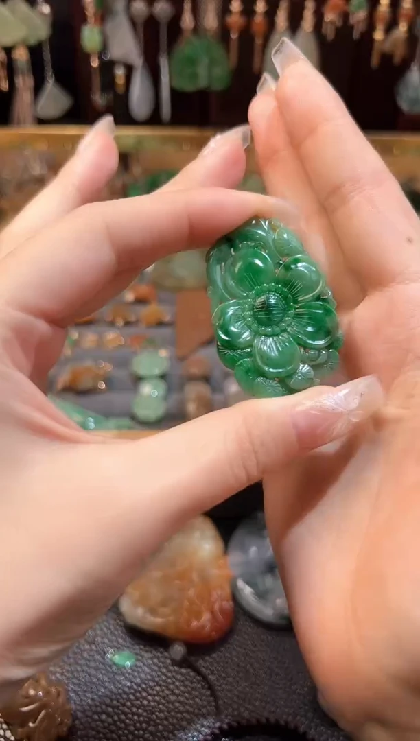 【闪购商品】定制翡翠未镶嵌翡翠