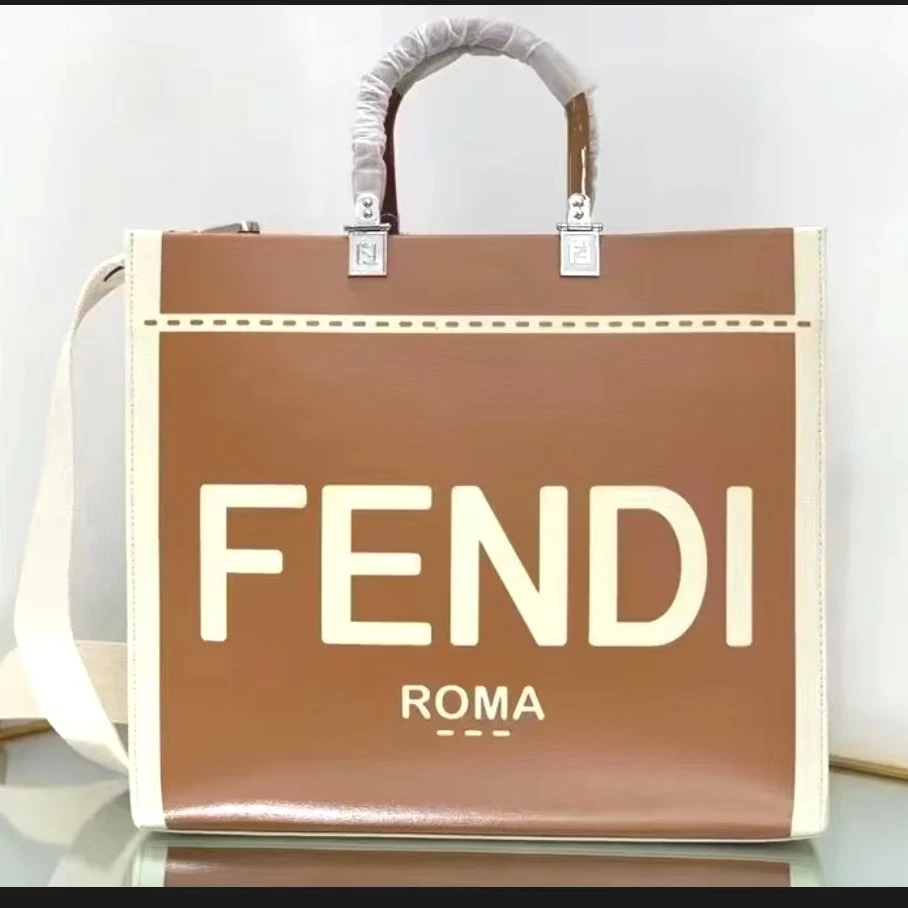 95新 FENDI/芬迪 胖虎佳佳/箱包/斜挎包/31B2508280113