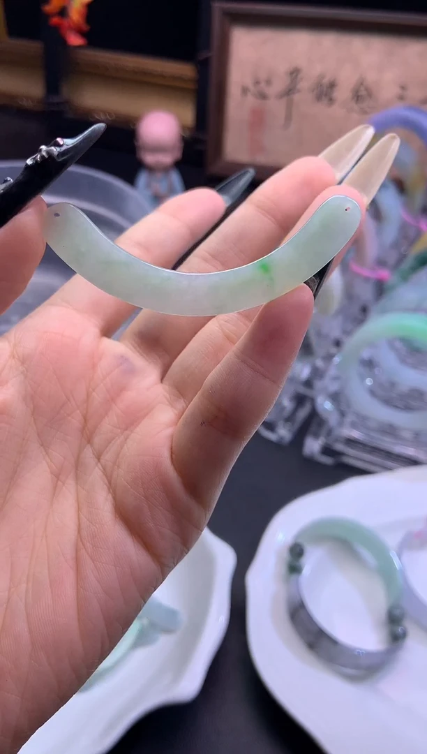 未镶嵌挂件翡翠初*夏玉璜