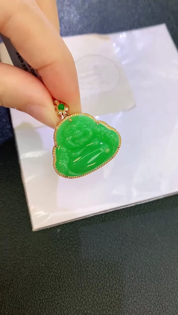 翡翠18K金镶嵌颈饰 赠礼盒证书 麦麦