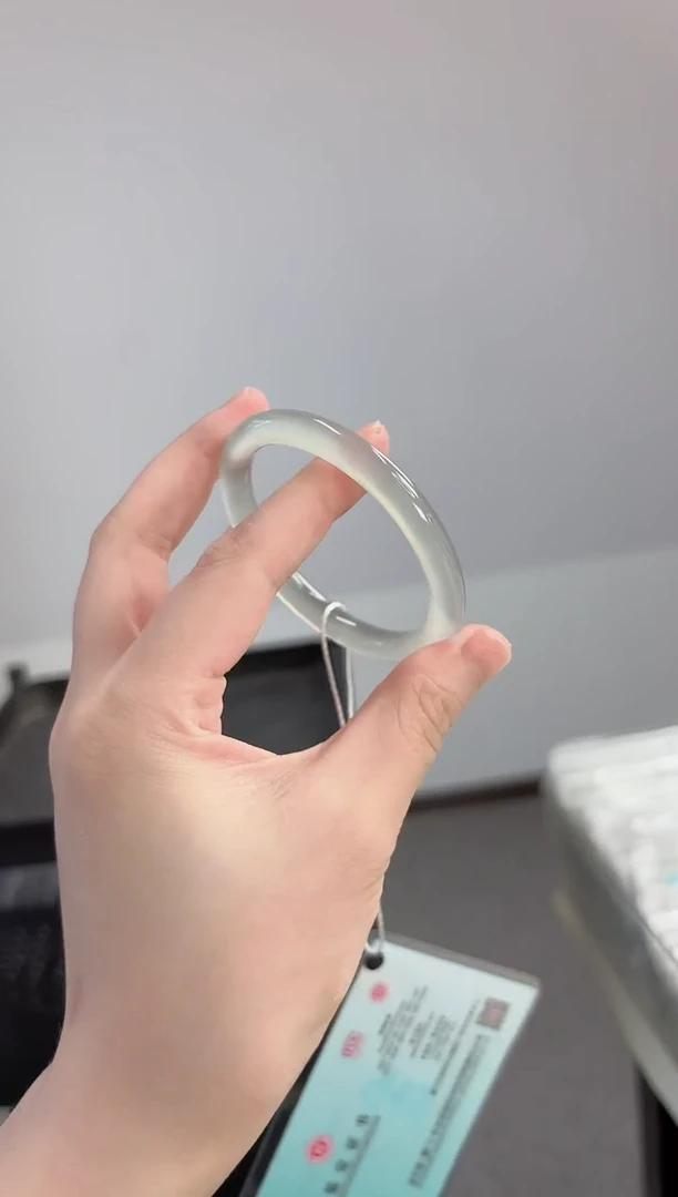 手镯玛瑙/玉髓未镶嵌54圈