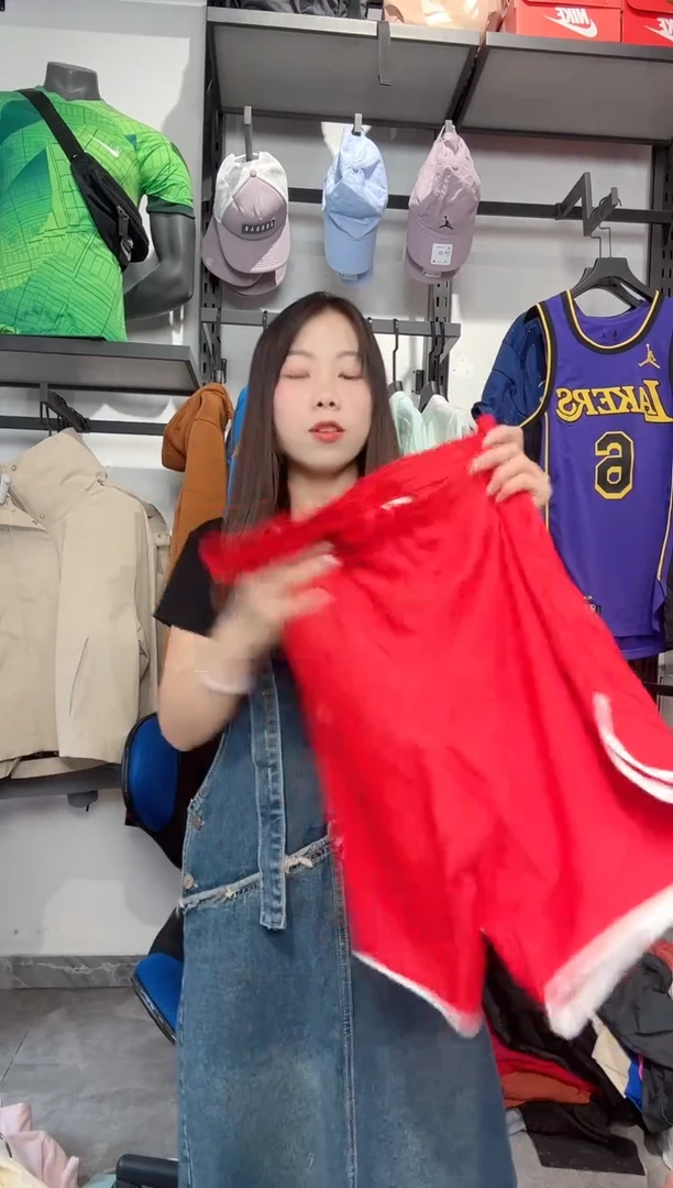 1650  编码 瑕疵款直播间过款为准 尺码