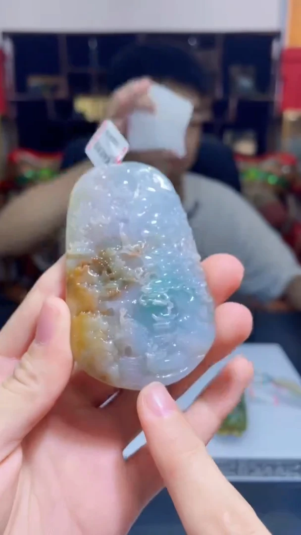 【闪购商品】翡翠吊坠(不含链)未镶嵌Q4