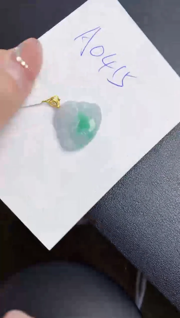 【闪购商品】翡翠颈饰18K金镶嵌0000000000000