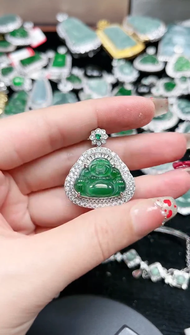 【闪购商品】翡翠颈饰未镶嵌410赠皮绳