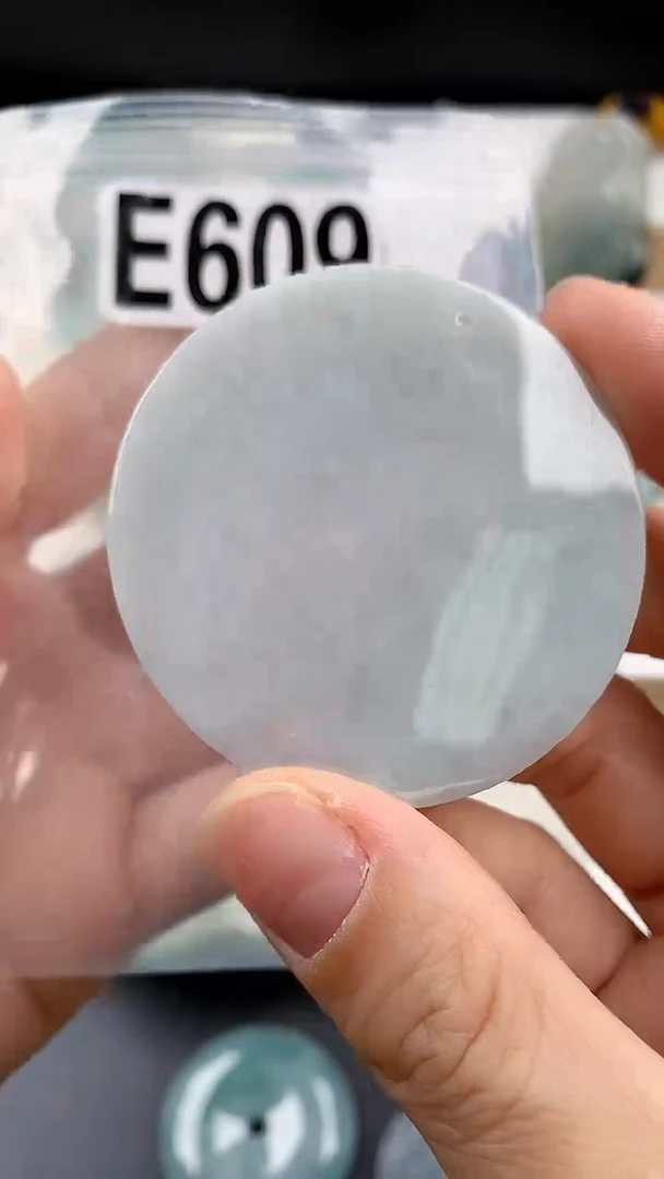 颈饰未镶嵌翡翠天然翡翠吊坠挂件