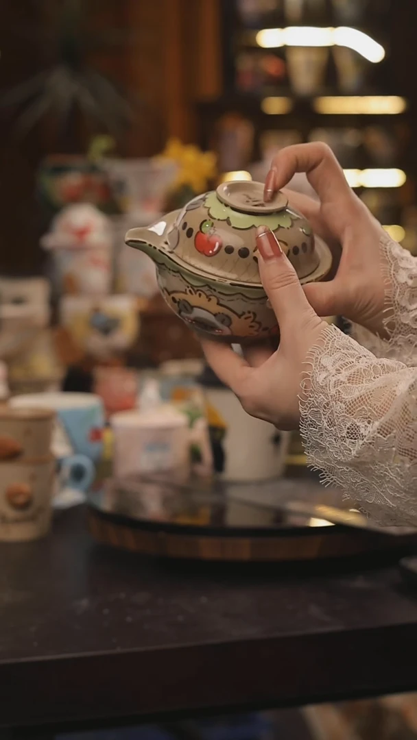 景德镇釉下彩绘设计师款式陶瓷