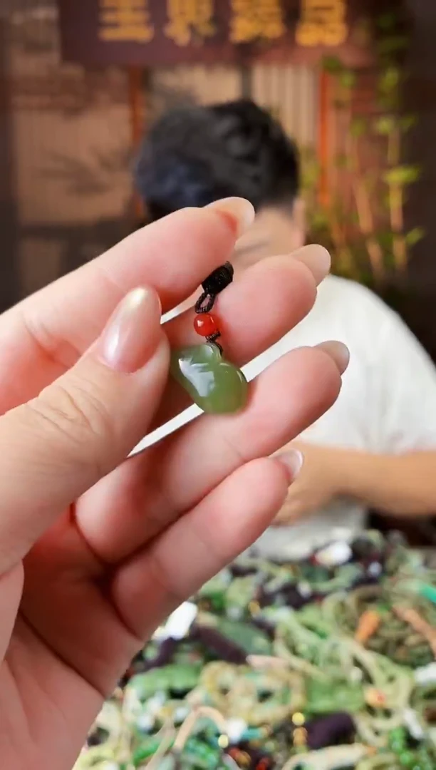 未镶嵌和田玉挂件多样性发货拍一发一