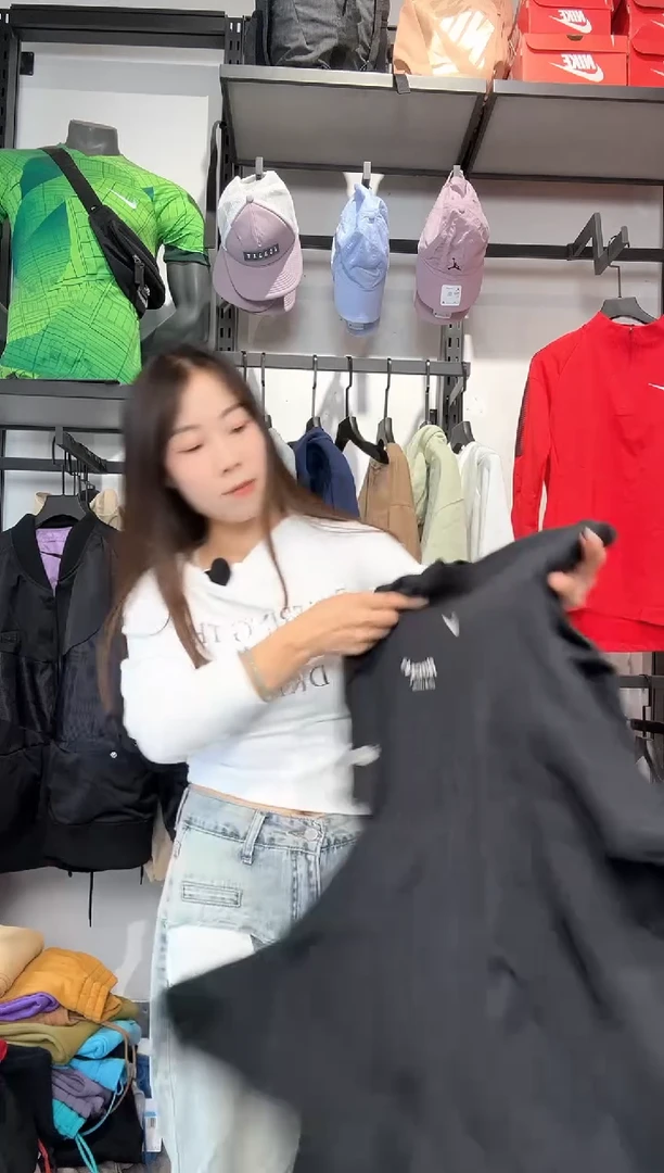 1598  编码 瑕疵款直播间过款为准 尺码
