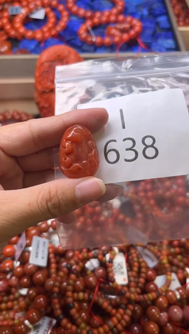 未镶嵌南红玛瑙珠宝奇石I638