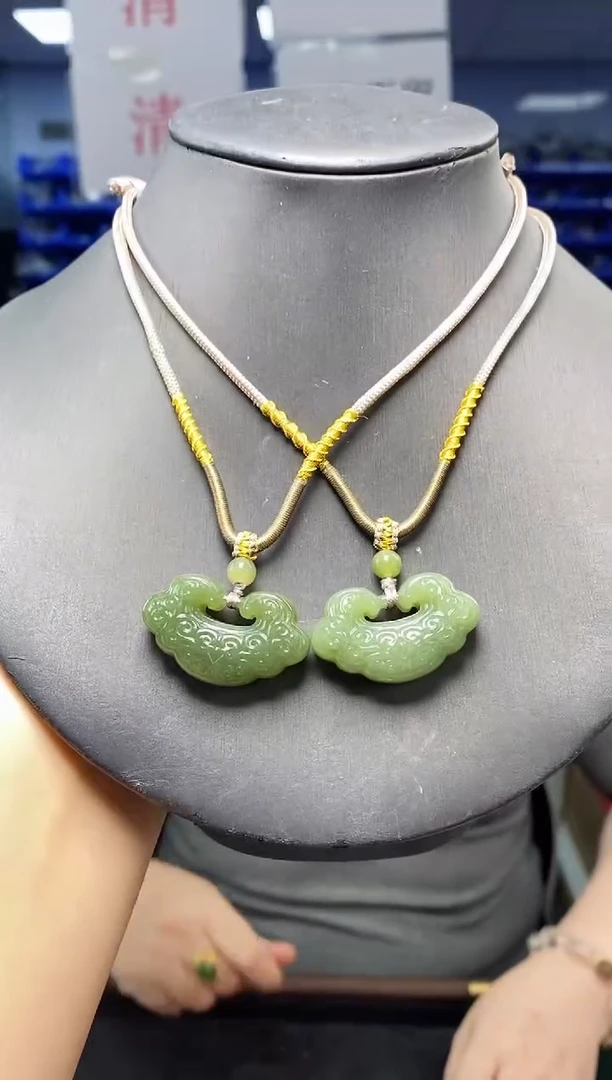 颈饰未镶嵌和田玉多样性发货发其一