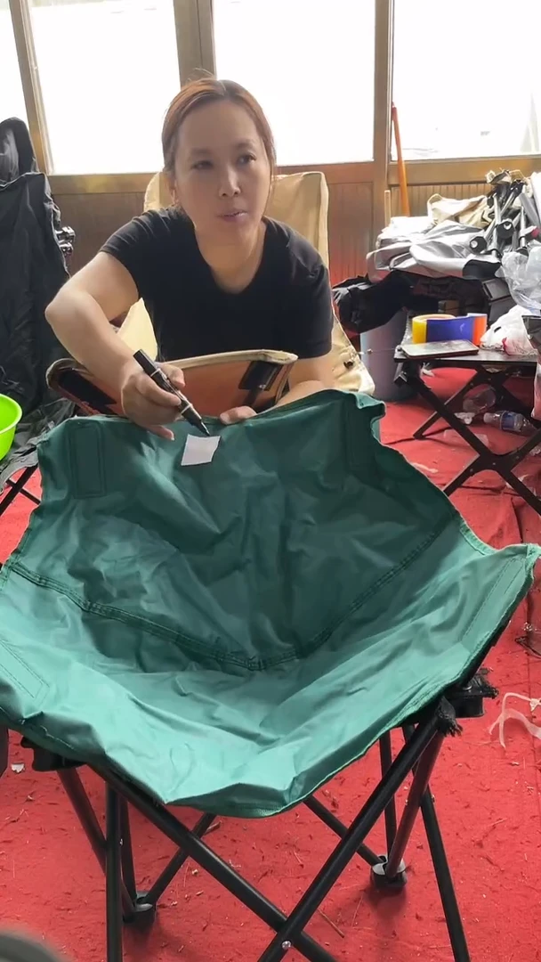 铁瑕疵不售后椅子 1号