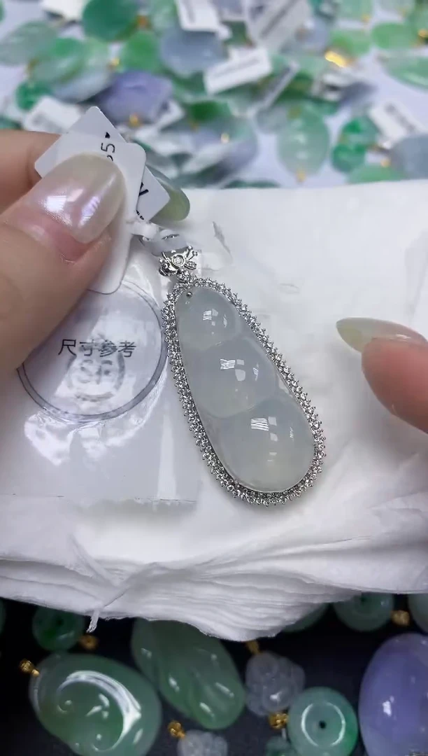 翡翠18K金镶嵌颈饰天然缅甸翡翠A货百元以上9元证书费自理