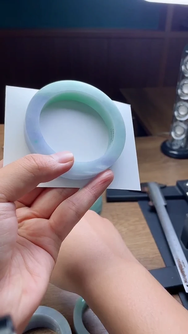 未镶嵌手镯定制翡翠谢****我定制