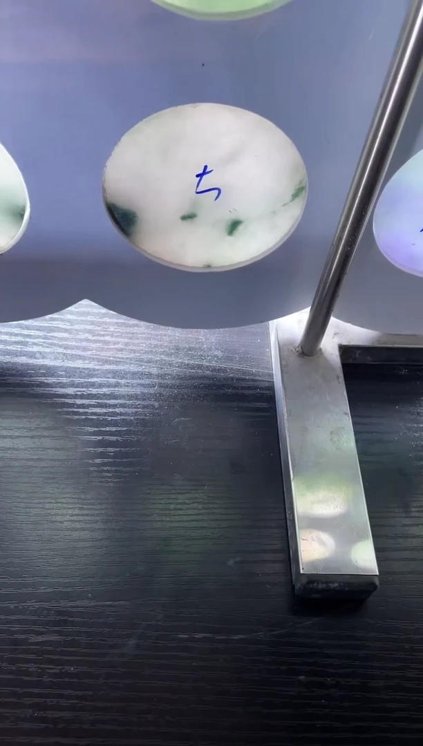 未镶嵌手镯定制翡翠沐*翡翠手镯