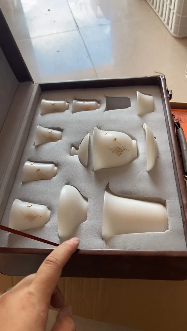 杯无运费险有瑕疵的摄影的产品有使用过的痕迹有点脏介意勿拍