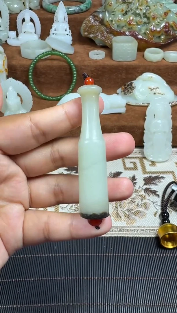 颈饰未镶嵌翡翠1