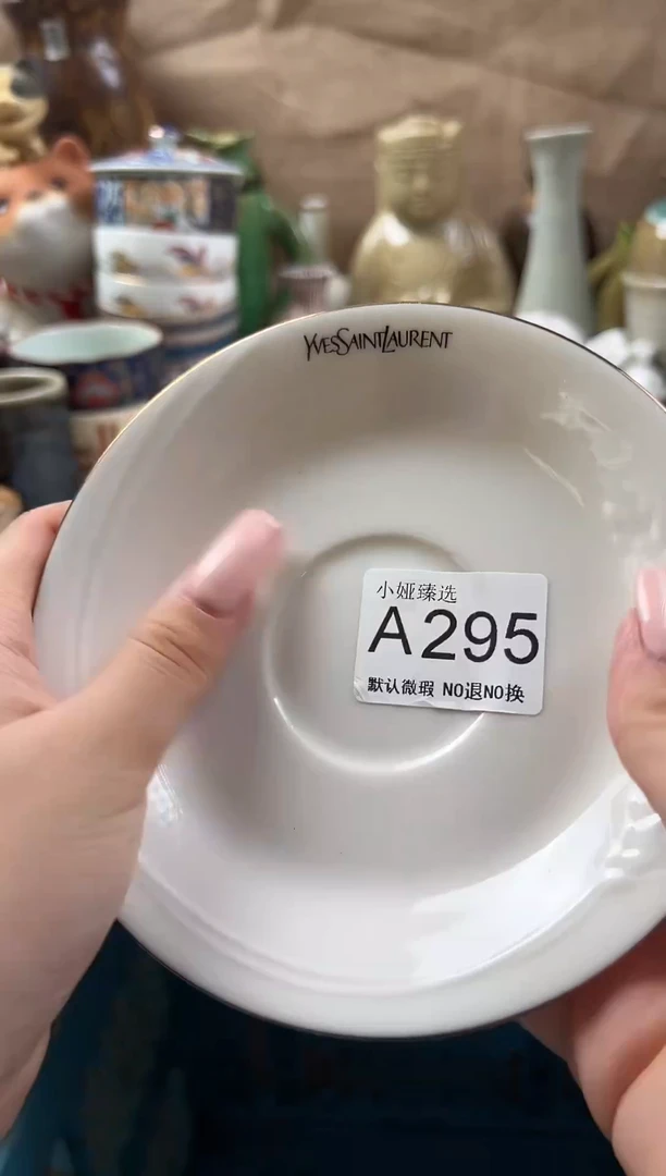 劉*回流瓷器，默认微瑕，介意慎拍A295