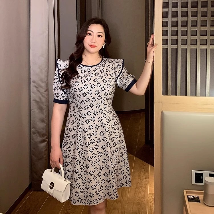 GLEC高端胖mm女装轻奢名媛荷叶边碎花设计时尚洋气雪纺连衣裙