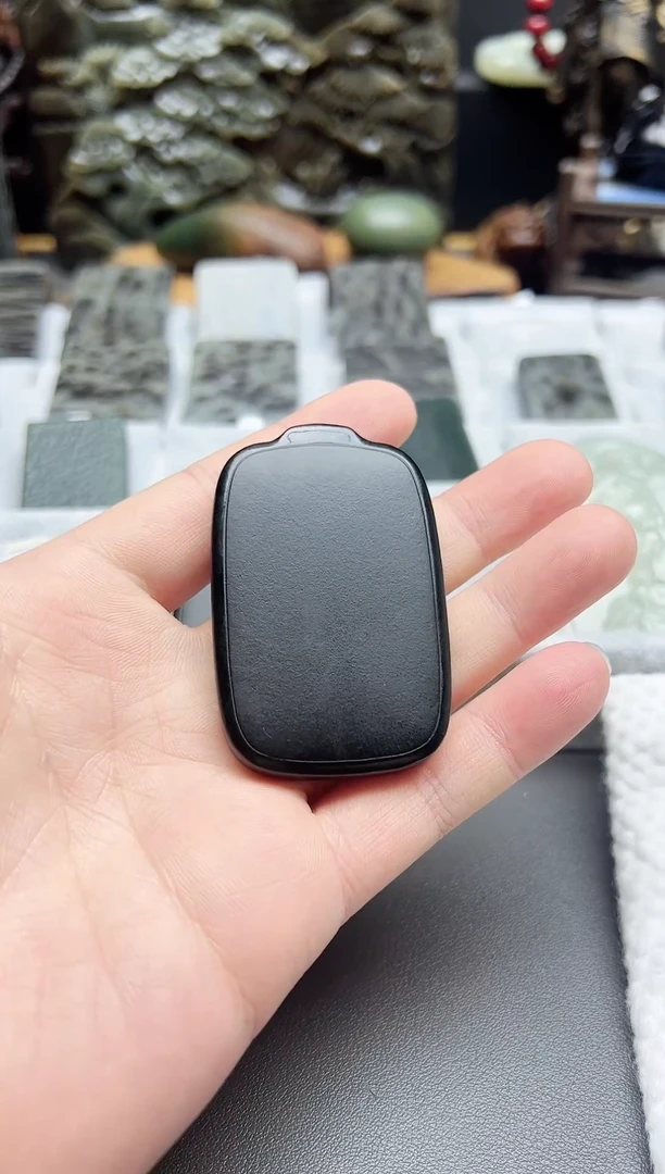 颈饰未镶嵌和田玉塔青平安无事牌