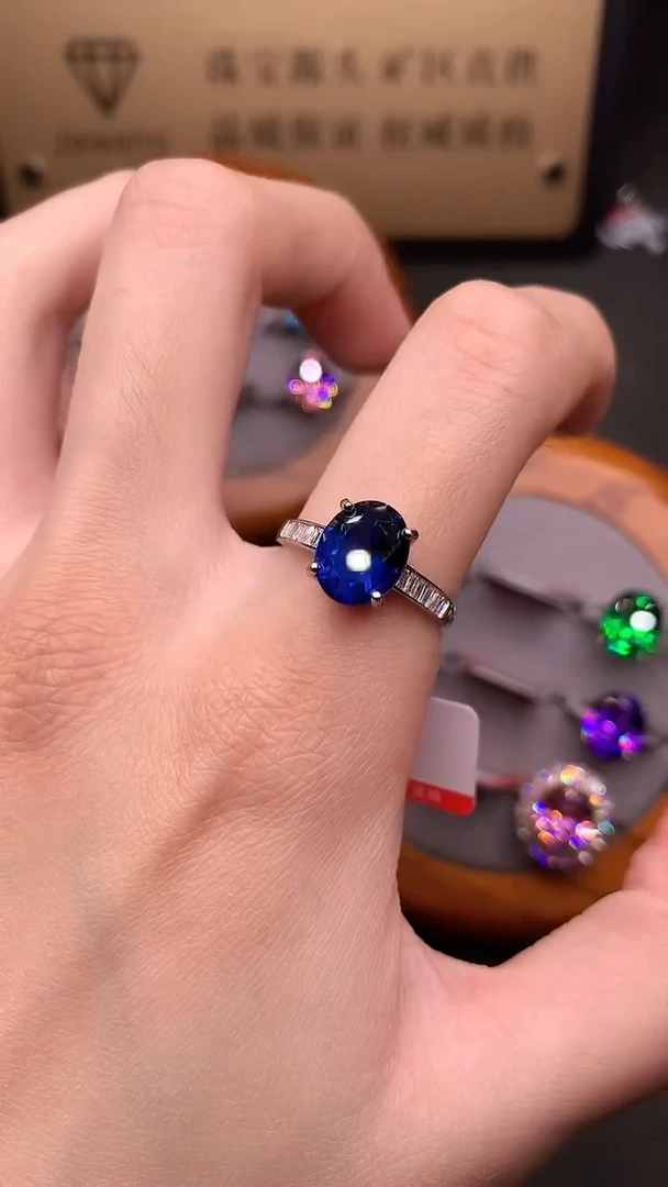 戒指蓝宝石银S925镶嵌........