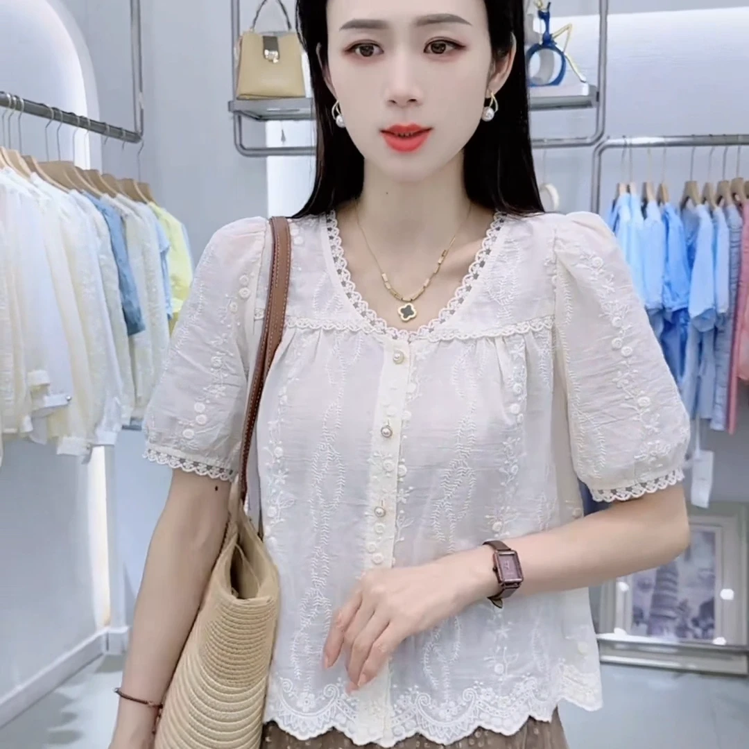 短袖V领蕾丝刺绣衬衫女2025夏季新款时尚气质显瘦小个子减龄上衣