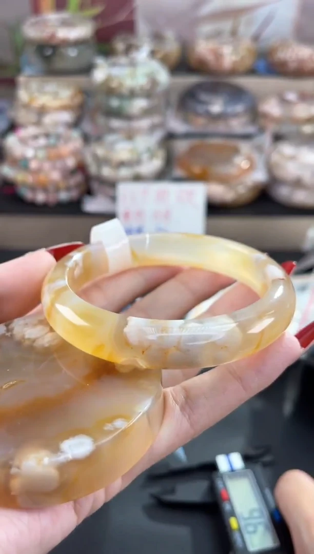 未镶嵌手镯石英质玉61