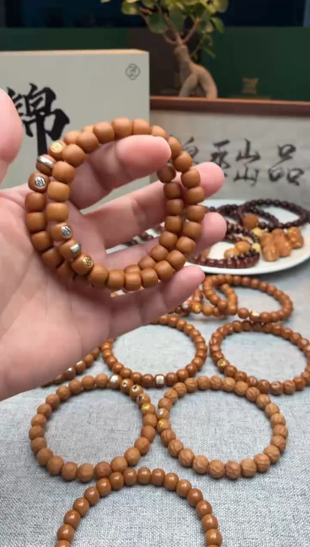 手串猴头核桃全品朦胧  道珠锤纹  三标款 礼盒包装