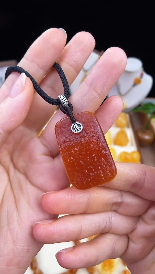 琥珀未镶嵌珠宝奇石柒月