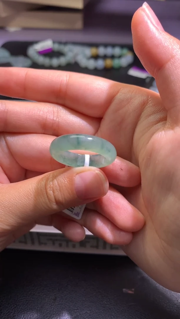 定制翡翠未镶嵌毛货