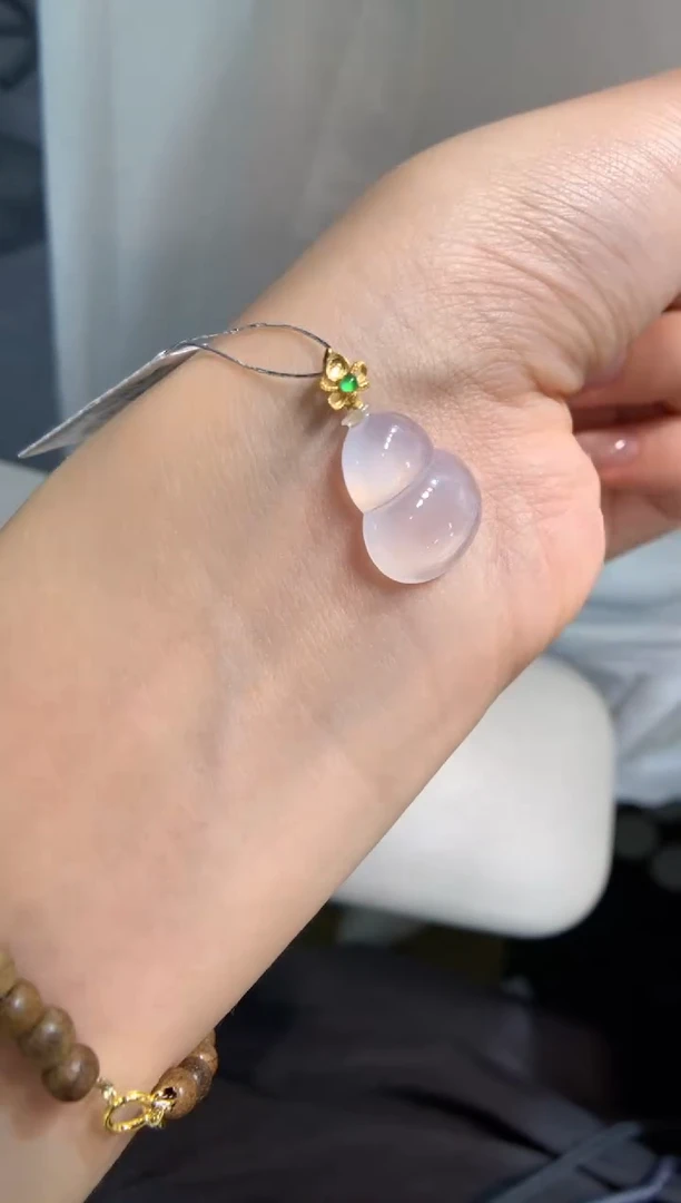 吊坠(不含链)18K金镶嵌翡翠葫芦