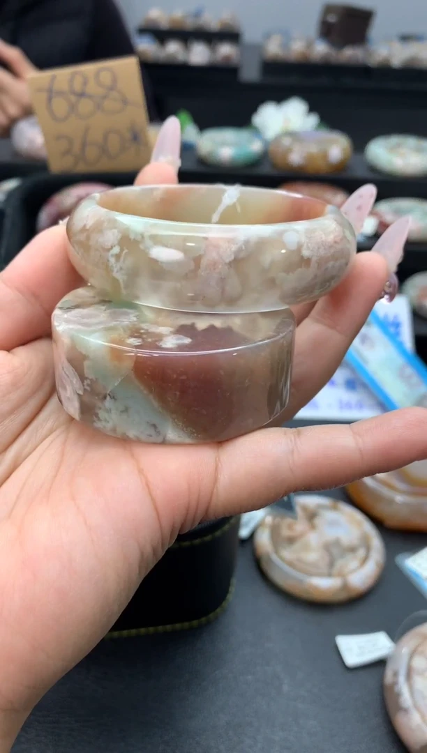 未镶嵌手镯石英质玉（57-58圈口）赠送镯心