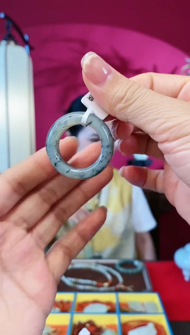 和田玉戒圈未镶嵌墨绿青花戒圈约22mm